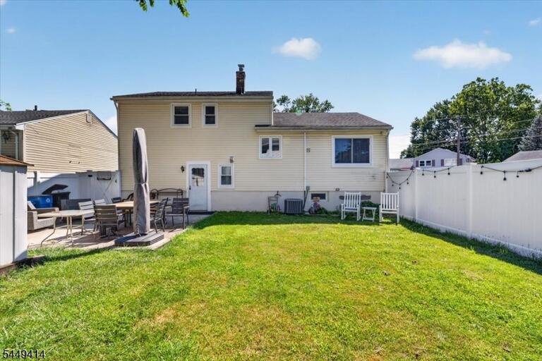 Property listing MLS 4043108 photo 21