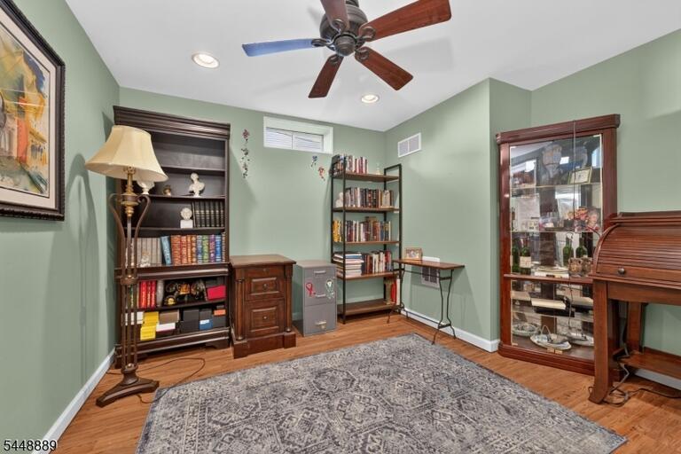Property listing MLS 4043169 photo 31