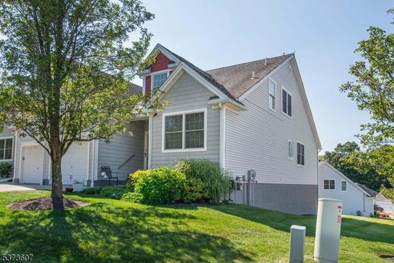 Property listing MLS 4043191 photo 3