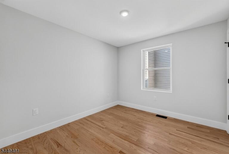 Property listing MLS 4043255 photo 10