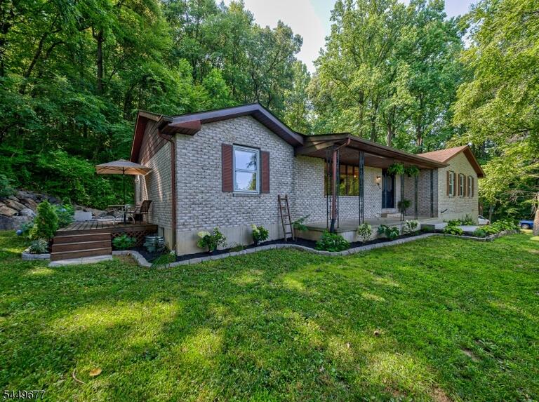 Property listing MLS 4043282 photo 22