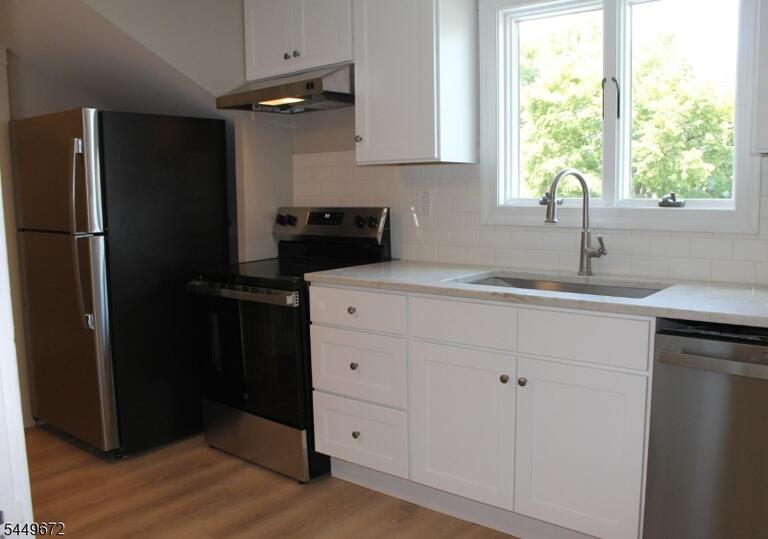 Property listing MLS 4043286 photo 3
