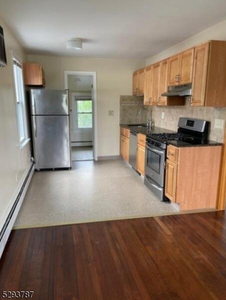 Property listing MLS 4043440 photo 3