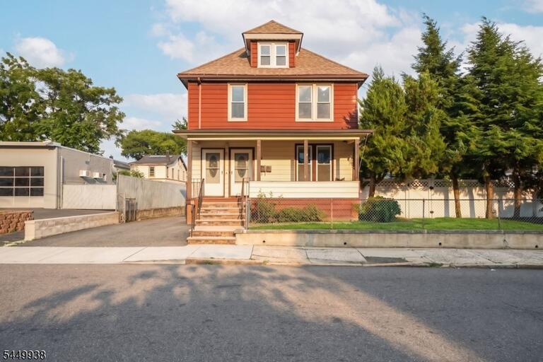 Property listing MLS 4043494 photo 1