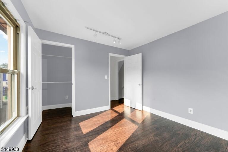 Property listing MLS 4043494 photo 11