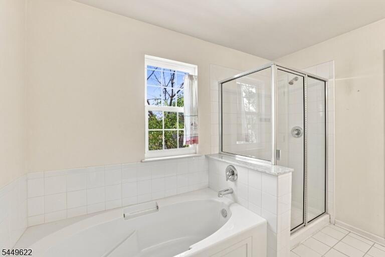 Property listing MLS 4043507 photo 19