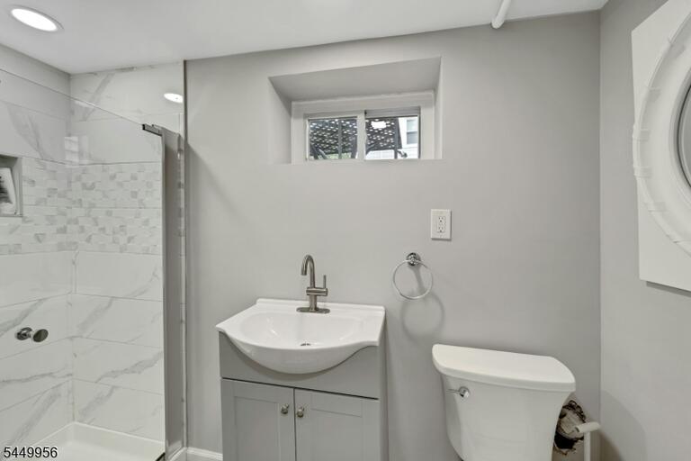 Property listing MLS 4043519 photo 37