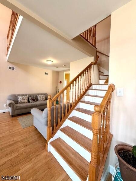 Property listing MLS 4043532 photo 5