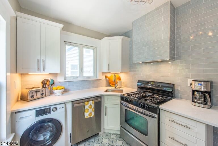 Property listing MLS 4043565 photo 18