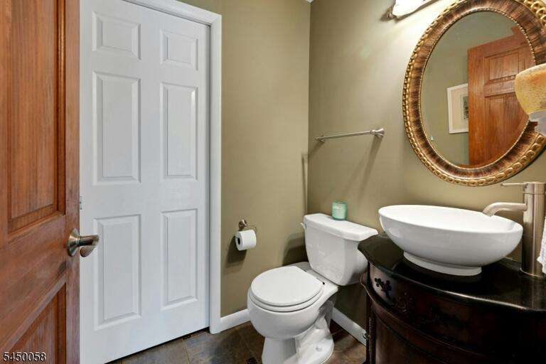 Property listing MLS 4043578 photo 25