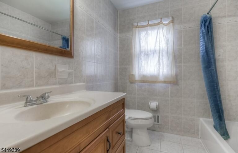 Property listing MLS 4043588 photo 11