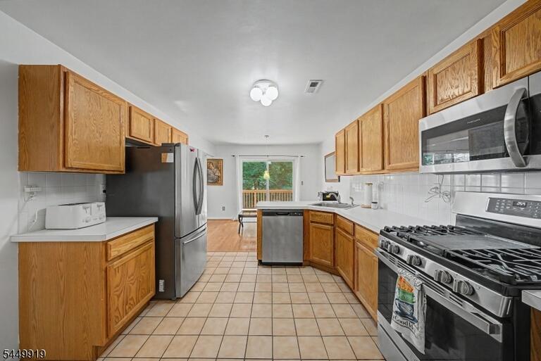 Property listing MLS 4043589 photo 21