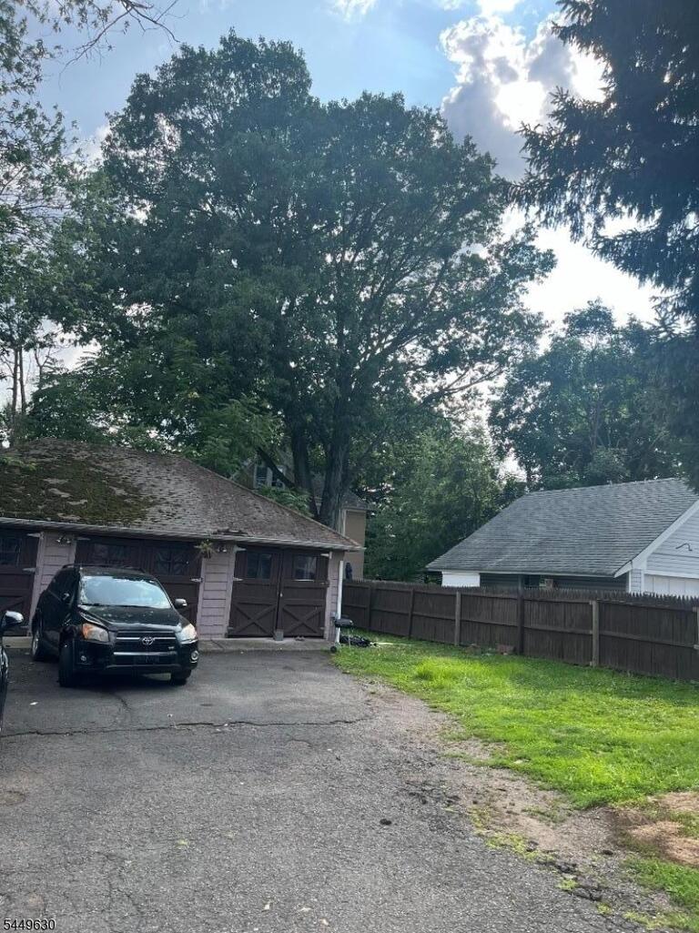 Property listing MLS 4043630 photo 3