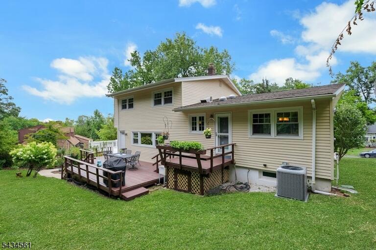 Property listing MLS 4043673 photo 19