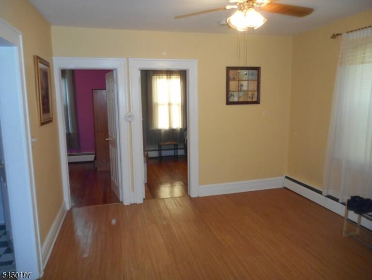 Property listing MLS 4043719 photo 9