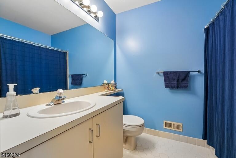 Property listing MLS 4043735 photo 15