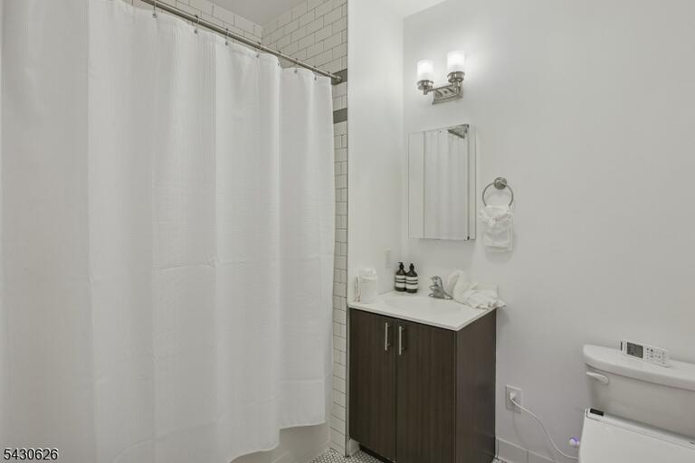 Property listing MLS 4043772 photo 29