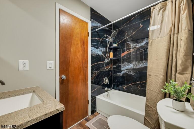 Property listing MLS 4043784 photo 25