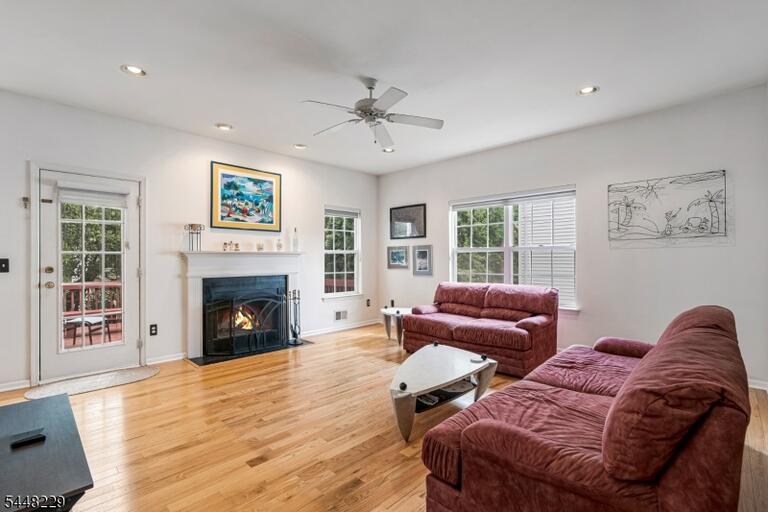 Property listing MLS 4043836 photo 12