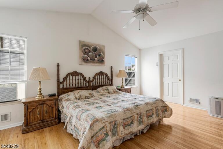 Property listing MLS 4043836 photo 17