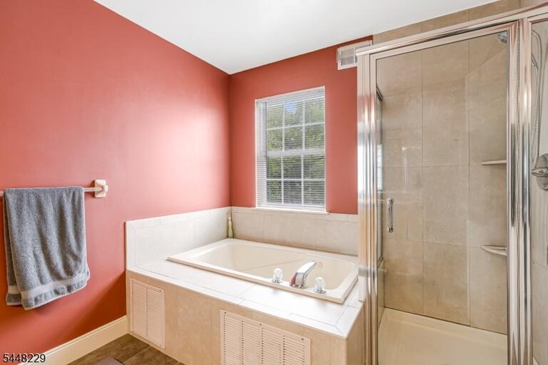 Property listing MLS 4043836 photo 19