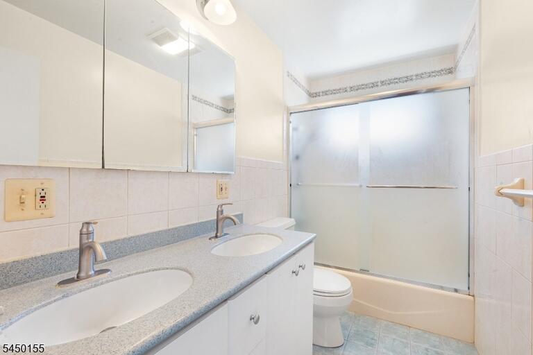 Property listing MLS 4043839 photo 20
