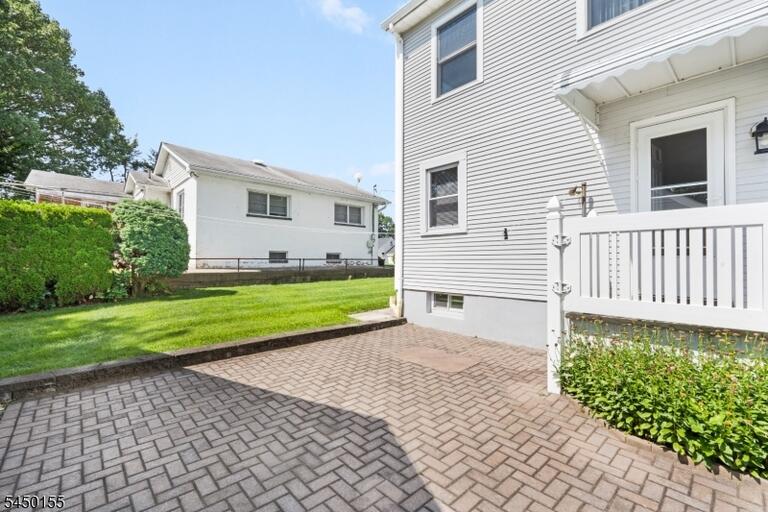 Property listing MLS 4043839 photo 29