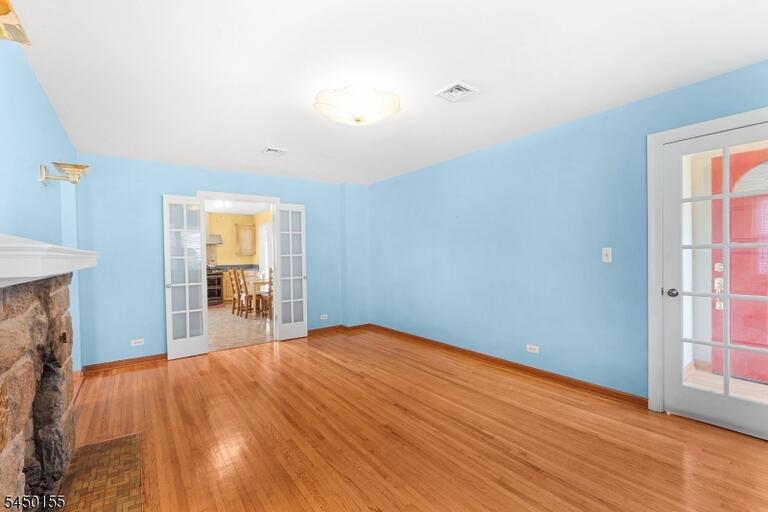 Property listing MLS 4043839 photo 7