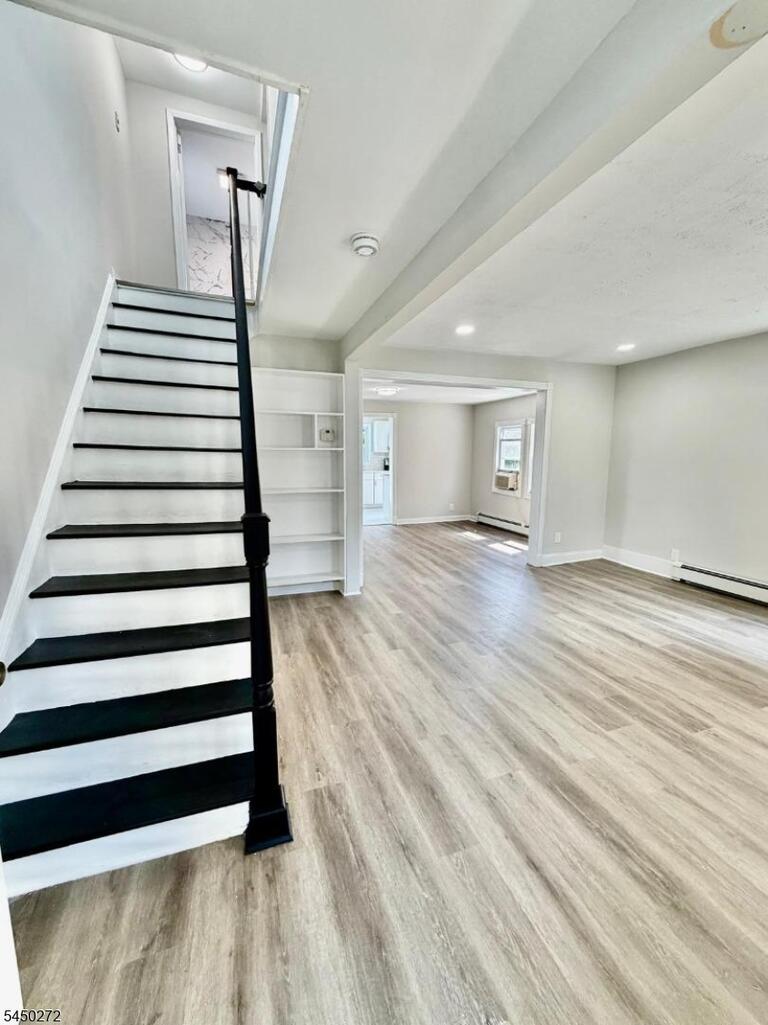 Property listing MLS 4043935 photo 3
