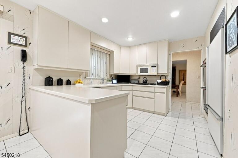 Property listing MLS 4043957 photo 7