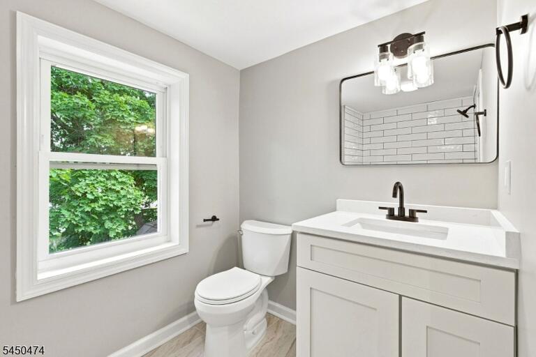 Property listing MLS 4043992 photo 26