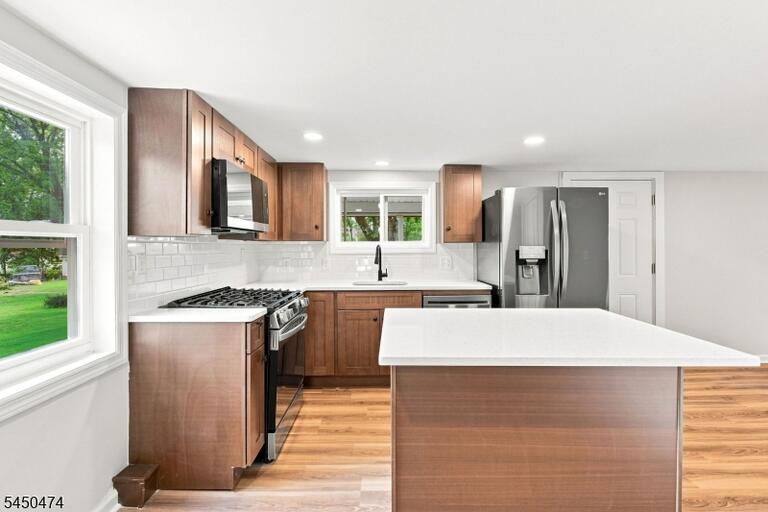 Property listing MLS 4043992 photo 9