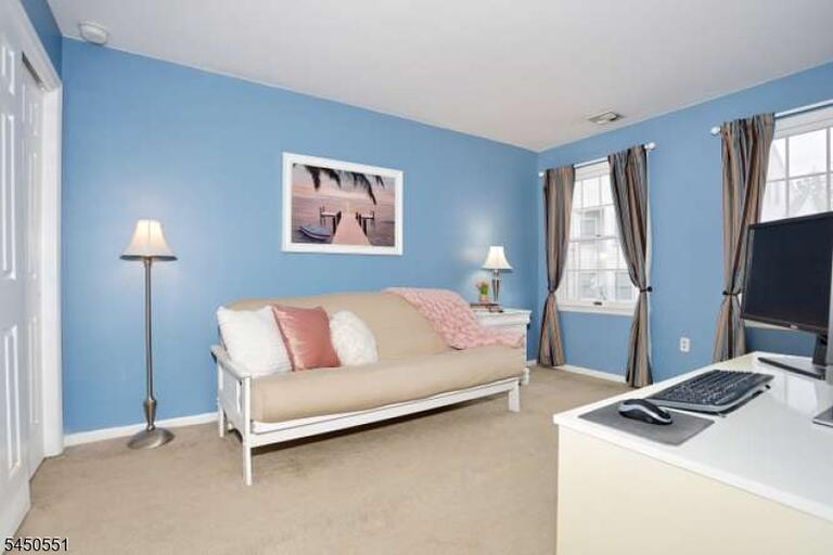 Property listing MLS 4044010 photo 18