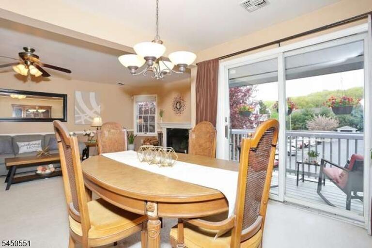 Property listing MLS 4044010 photo 7