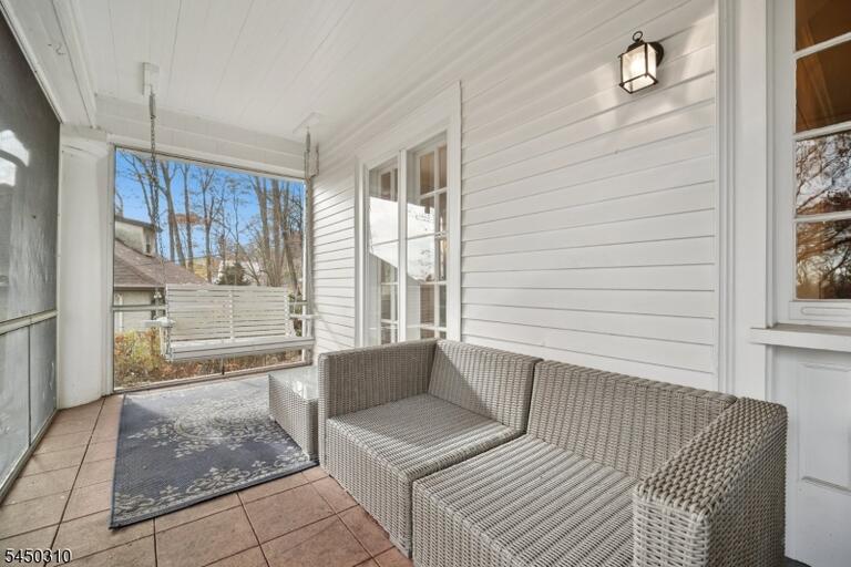 Property listing MLS 4044024 photo 6