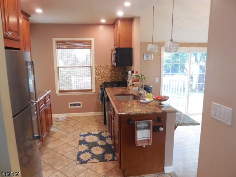 Property listing MLS 4044059 photo 7