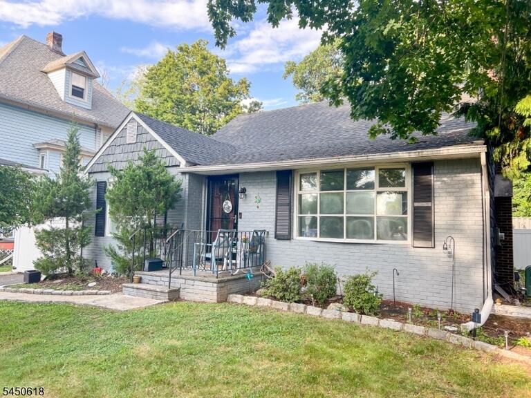 Property listing MLS 4044142 photo 2