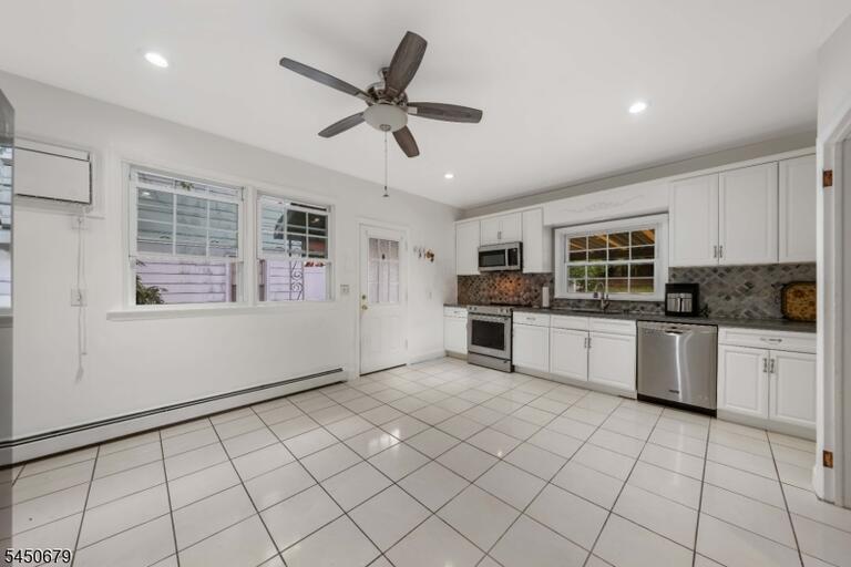 Property listing MLS 4044154 photo 9