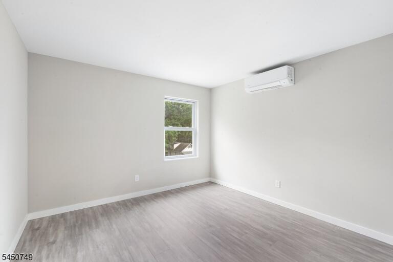 Property listing MLS 4044195 photo 7