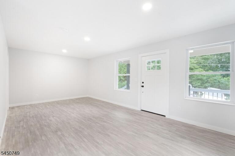 Property listing MLS 4044195 photo 8