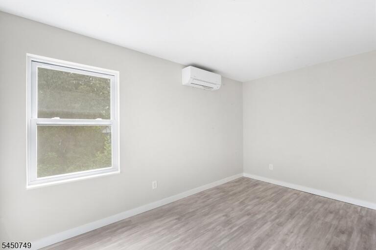 Property listing MLS 4044195 photo 9