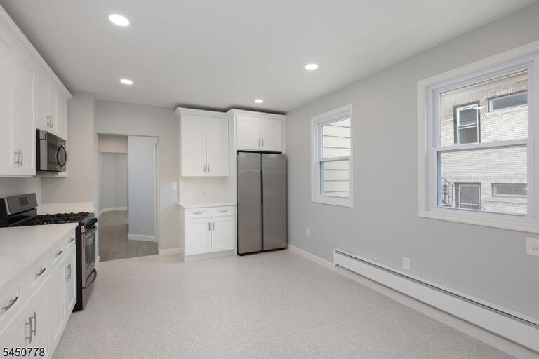 Property listing MLS 4044216 photo 5