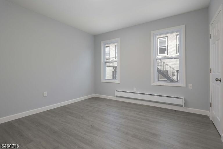 Property listing MLS 4044216 photo 8