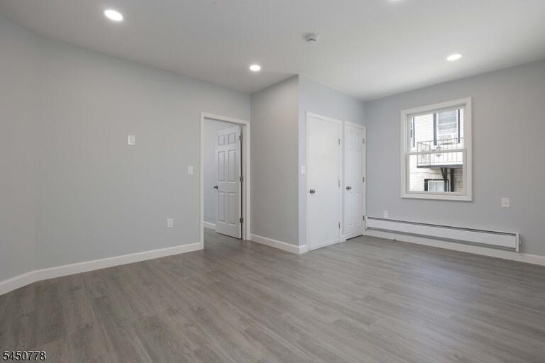 Property listing MLS 4044216 photo 9