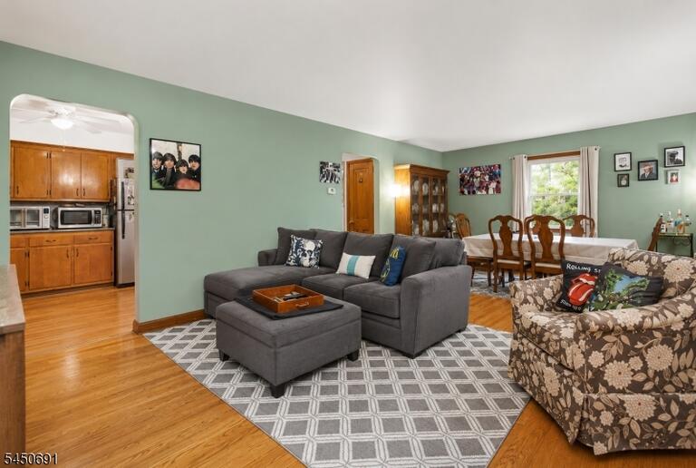 Property listing MLS 4044234 photo 10
