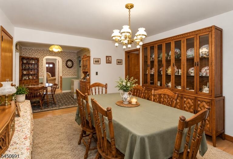 Property listing MLS 4044234 photo 5