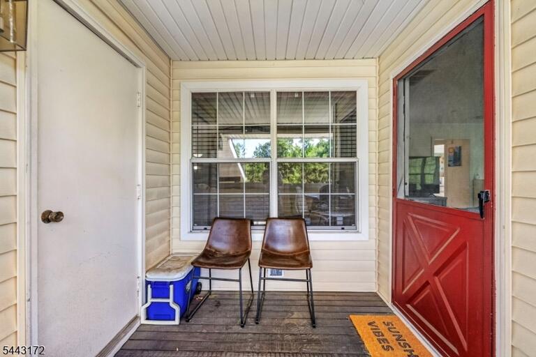Property listing MLS 4044345 photo 25