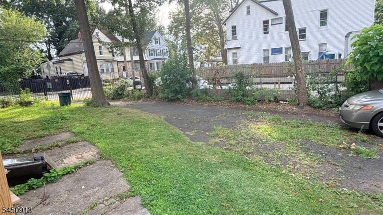 Property listing MLS 4044349 photo 3