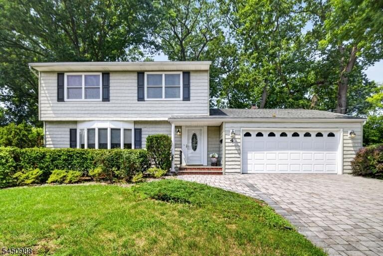 Property listing MLS 4044401 photo 2