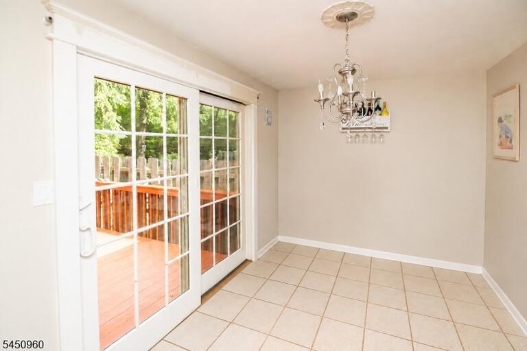 Property listing MLS 4044413 photo 15